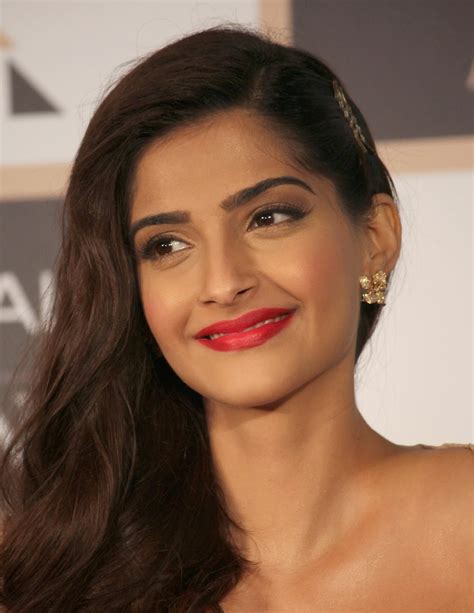 sex video sonam kapoor|Sonam Kapoor Porn Video Collection